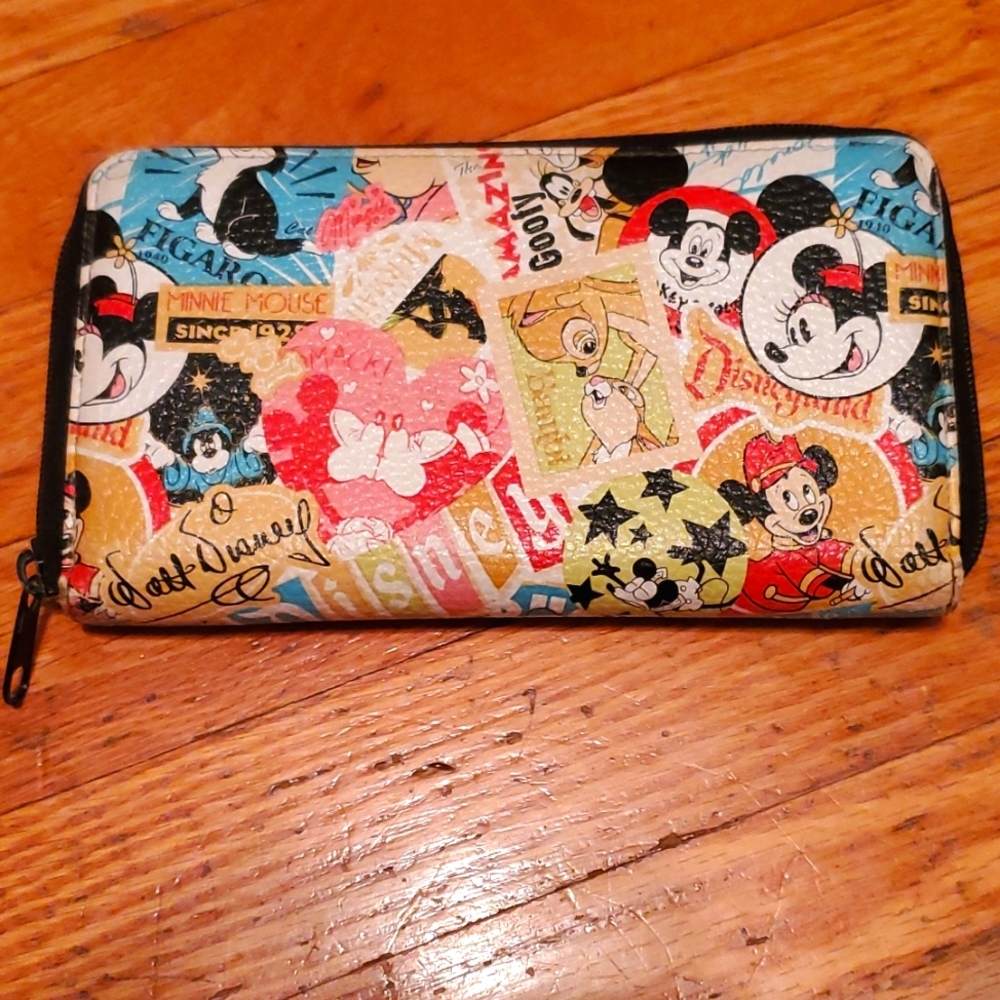 Disney wallet